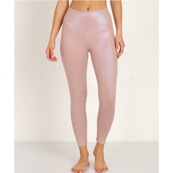 Beyond Yoga Womens Pearlized High Waisted Midi Legging Brazen Blush size Small - Picture 1 of 16